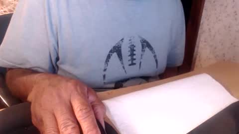 Snapshot of cazzsper2005 chatting on October 29, 5:32 am cazzsper2005 online show from October 29, 5:32 am