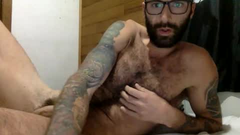 Snapshot of ccumshooter69 chatting on October 23, 9:40 pm ccumshooter69 online show from October 23, 9:40 pm