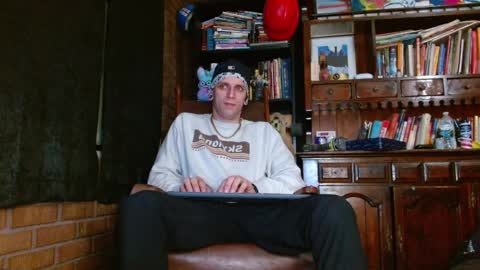 cguffey2284 online show from March 1, 3:10 am