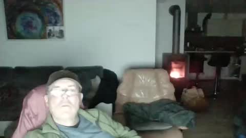 Snapshot of charles6064 chatting on December 30, 4:40 pm charles6064 online show from December 30, 4:40 pm