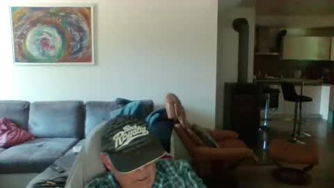 charles6064 online show from July 28, 12:48 pm