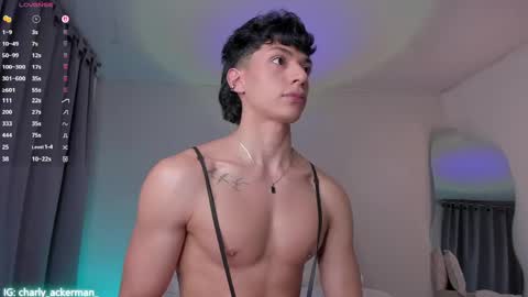 charly online show from June 3, 2:35 am