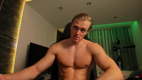 Chase Reed online show from November 21, 9:03 pm