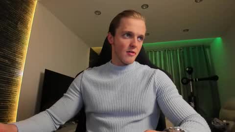 Chase Reed online show from December 13, 7:53 pm