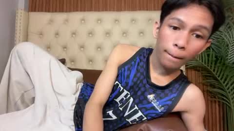 chick_renz online show from June 22, 11:04 am