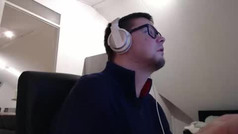 chillzonecam online show from January 12, 8:24 pm