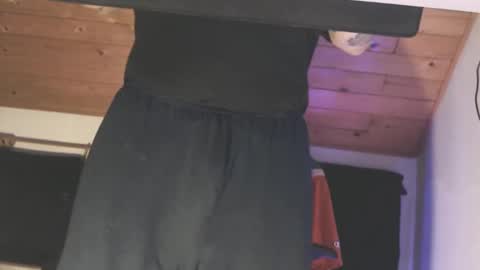 Snapshot of chris42089 chatting on January 16, 10:32 am Chris online show from January 16, 10:32 am