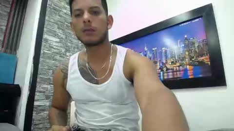 chris_dick2 online show from March 10, 5:35 am