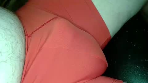 chris_loves_to_please online show from November 1, 7:01 am