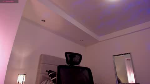 chrismorgan24 online show from December 22, 1:47 am