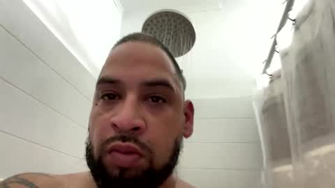 chrisr4203 online show from February 1, 12:20 am