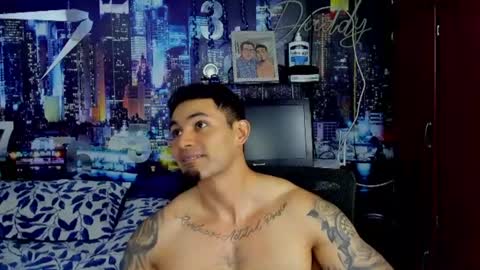 Chriss Stewart online show from July 25, 4:20 am