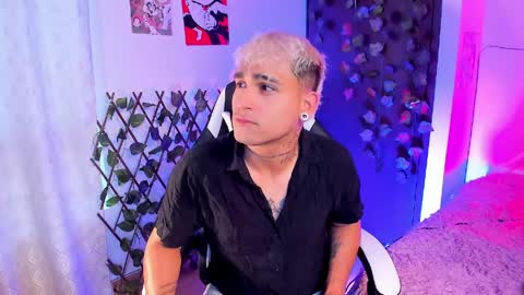 Christian Wang online show from April 15, 11:43 am