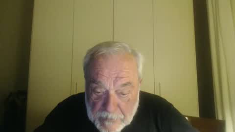 Snapshot of ciaoamoremio4 chatting on February 16, 2:00 am ciaoamoremio4 online show from February 16, 2:00 am