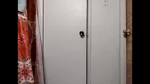 Snapshot of ciestep8216 chatting on January 1, 2:51 am ciestep8216 online show from January 1, 2:51 am