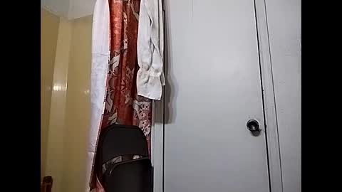 Snapshot of ciestep8216 chatting on January 5, 10:29 pm ciestep8216 online show from January 5, 10:29 pm