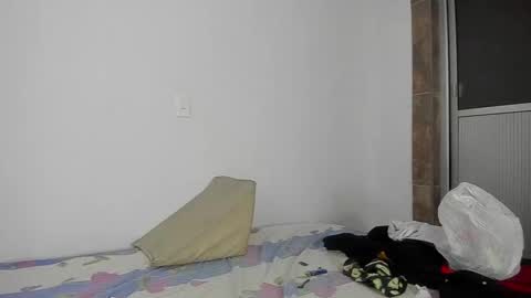 cirosky_elchicopolla online show from February 2, 4:44 am