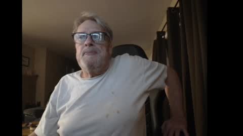 cjscout online show from December 5, 1:58 am