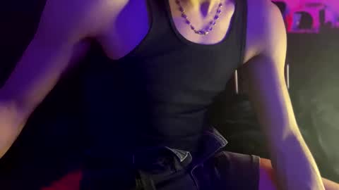 Drew online show from February 2, 2:43 am