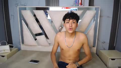 clyandbonniecf online show from January 18, 8:00 pm