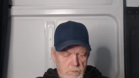 Snapshot of cockreadynow4u chatting on February 19, 7:06 am cockreadynow4u online show from February 19, 7:06 am