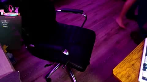 Snapshot of codyoutdoors chatting on October 28, 2:03 am codyoutdoors online show from October 28, 2:03 am