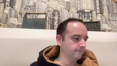 colambus83 online show from April 20, 1:46 pm