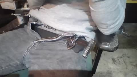 comnfromme1 online show from December 11, 12:35 am