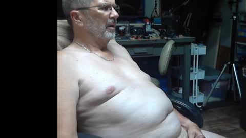 conastantbater57 online show from October 2, 3:43 am