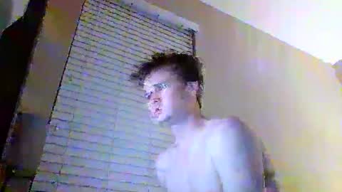 cooldude122222 online show from January 15, 4:04 am