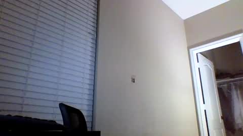 cooldude122222 online show from December 5, 4:20 am