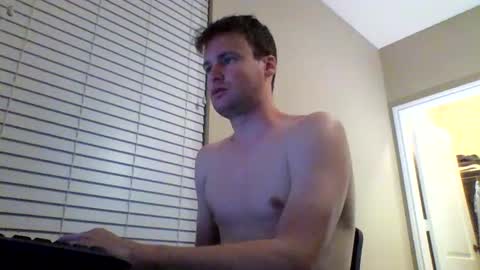 cooldude122222 online show from December 22, 2:39 am