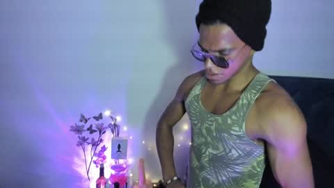 CoreyGlover online show from December 3, 12:11 am