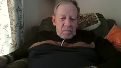 courieral1 online show from September 30, 1:47 pm