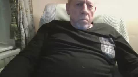 courieral1 online show from March 8, 6:56 pm