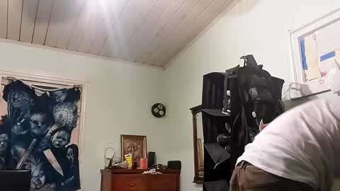 Snapshot of cpdobbs38 chatting on October 18, 5:56 am cpdobbs38 online show from October 18, 5:56 am