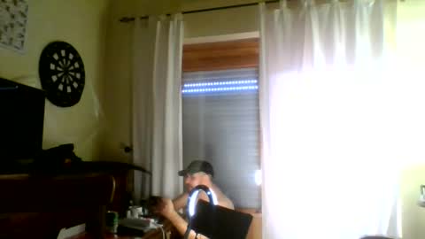 crazyboy44412345 online show from October 15, 8:00 am