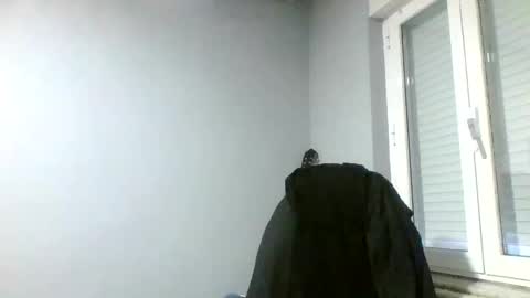 crazyboy44412345 online show from February 28, 7:18 am