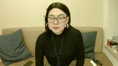 Kelly   online show from January 9, 3:39 pm