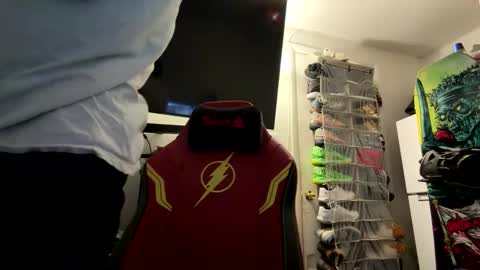 crazydill28 online show from February 21, 6:53 pm