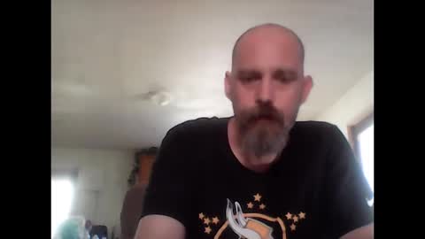Snapshot of crazyheratic8 chatting on October 19, 8:34 pm crazyheratic8 online show from October 19, 8:34 pm