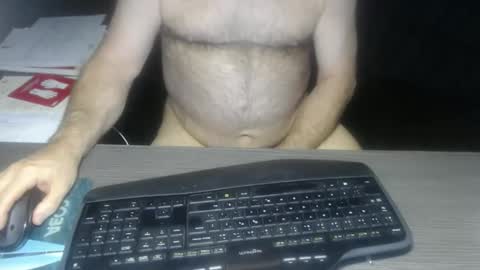 Creamormilk online show from November 15, 9:44 am