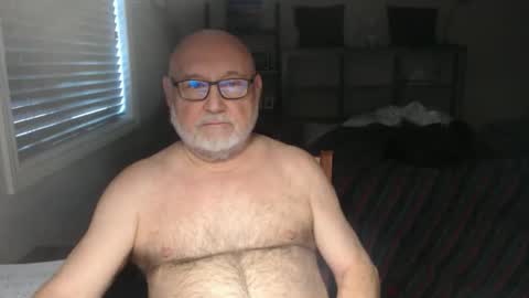 Creamormilk online show from December 22, 12:57 pm