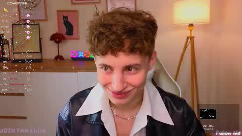 Chris online show from March 4, 9:05 am