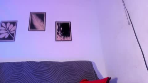 criss_zuri online show from June 6, 12:55 pm