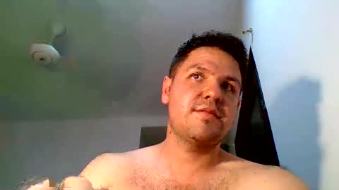 cristopher3042 online show from May 11, 11:24 pm