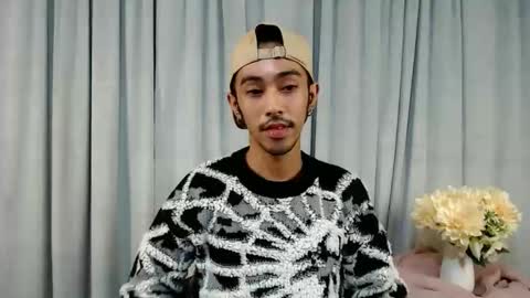 crocodale online show from March 5, 6:48 pm