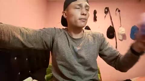 cronos_hot_888 online show from March 4, 10:28 pm