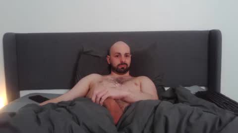 Snapshot of crucifyme2 chatting on January 5, 2:17 am crucifyme2 online show from January 5, 2:17 am