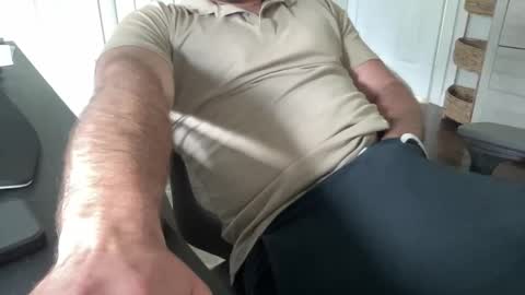 cuckgriff23 online show from April 23, 4:53 pm